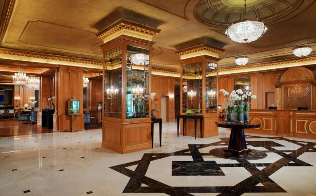 Фото отеля Westin Palace Milan