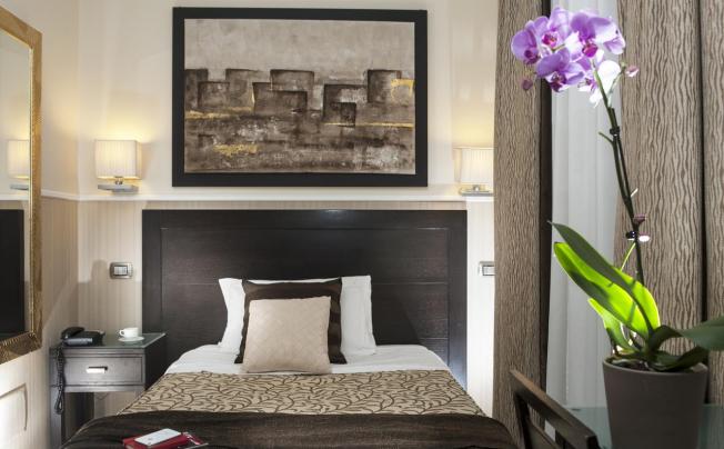Фото отеля Yes Hotel