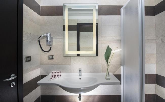 Фото отеля Yes Hotel