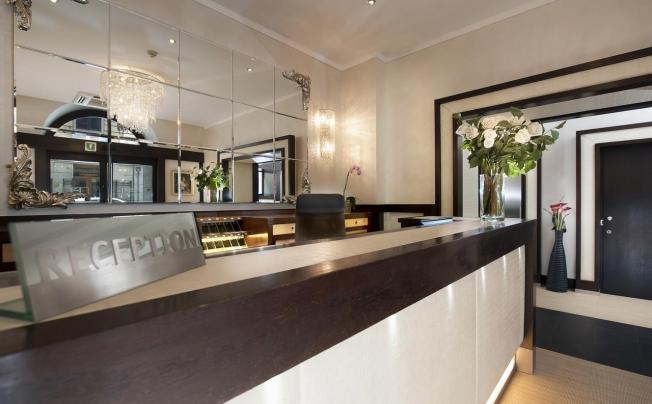 Фото отеля Yes Hotel