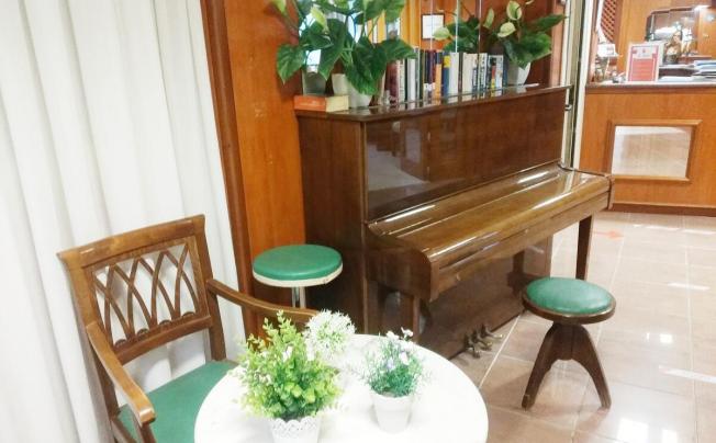 Фото отеля Athena Hotel