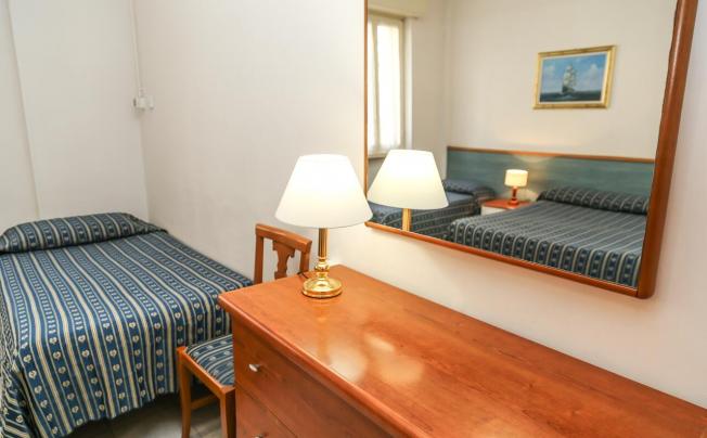 Фото отеля Athena Hotel