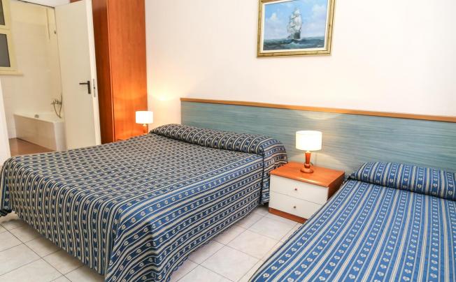 Фото отеля Athena Hotel