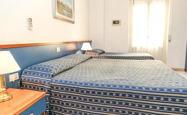 Фото отеля Athena Hotel