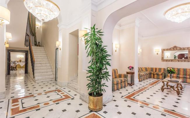 Фото отеля Sebraeli hotel lux
