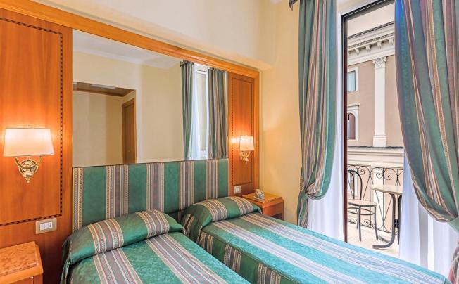 Фото отеля Sebraeli hotel lux