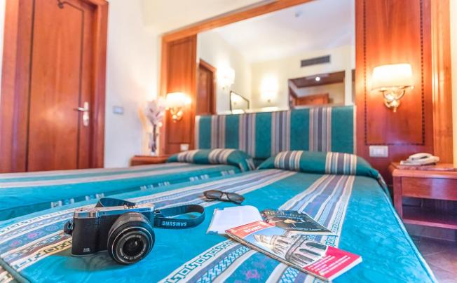 Фото отеля Sebraeli hotel lux