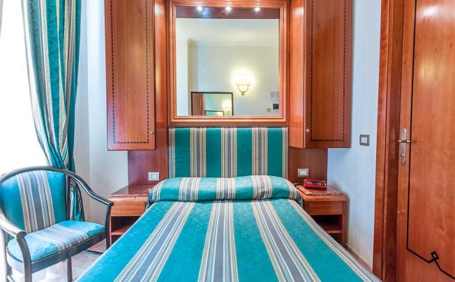 Фото отеля Sebraeli hotel lux