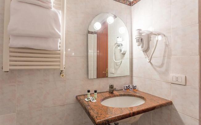 Фото отеля Sebraeli hotel lux