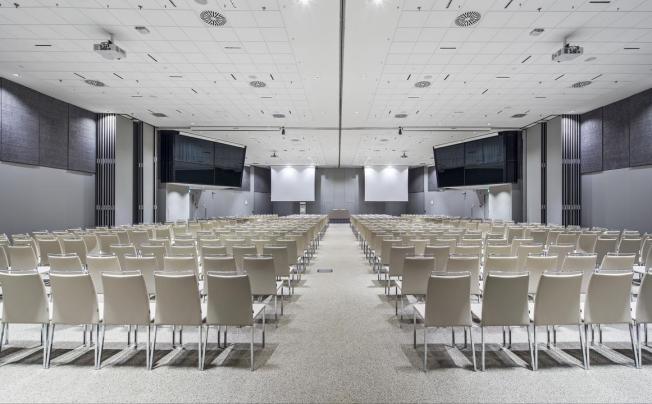 Фото отеля Nh congress centre