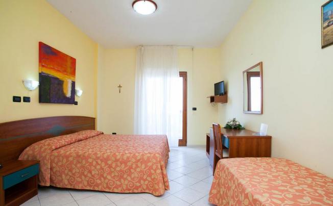 Фото отеля Adria Hotel