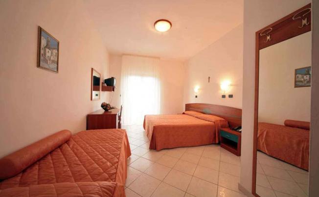 Фото отеля Adria Hotel