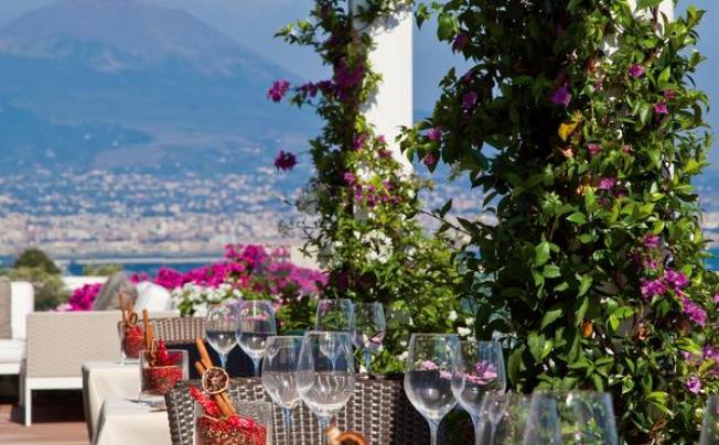 Фото отеля Grand hotel vesuvio