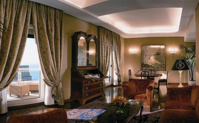 Фото отеля Grand hotel vesuvio