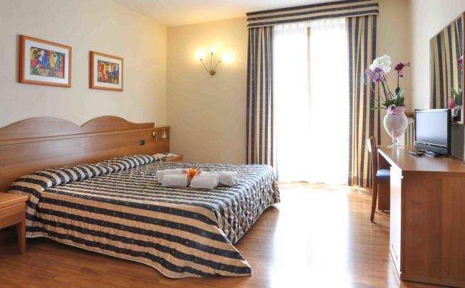 Фото отеля Costabella Hotel