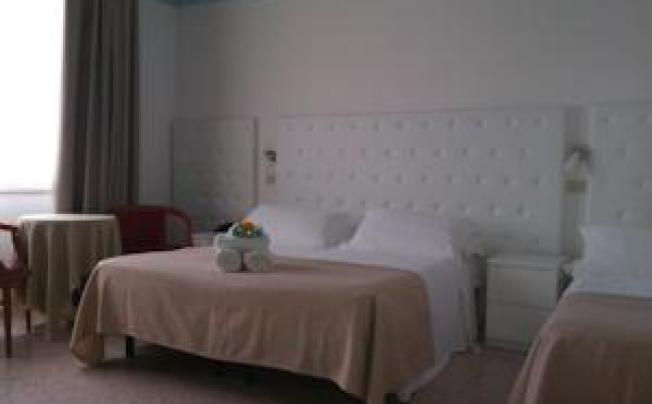 Фото отеля FLORANA HOTEL