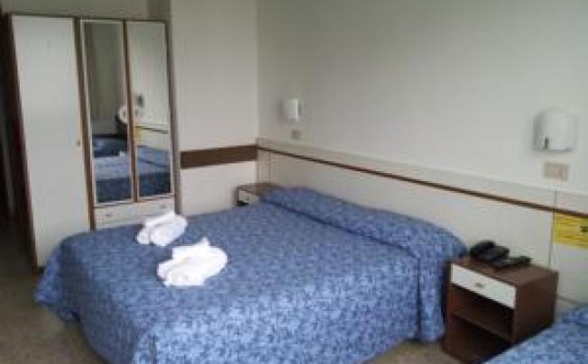 Фото отеля FLORANA HOTEL