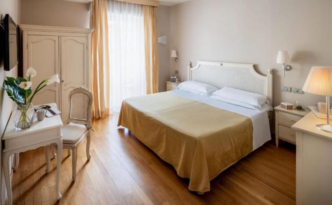 Фото отеля Dei Fiori Hotel