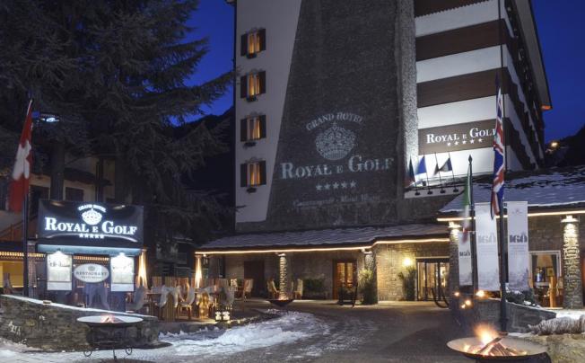 Фото отеля Royal Golf Hotel