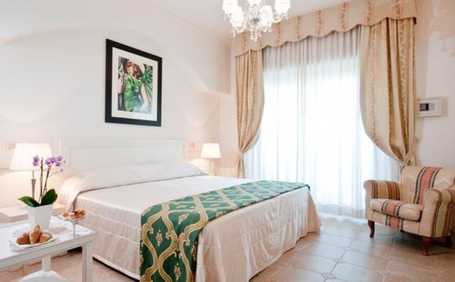 Фото отеля GRAND HOTEL GALLIA