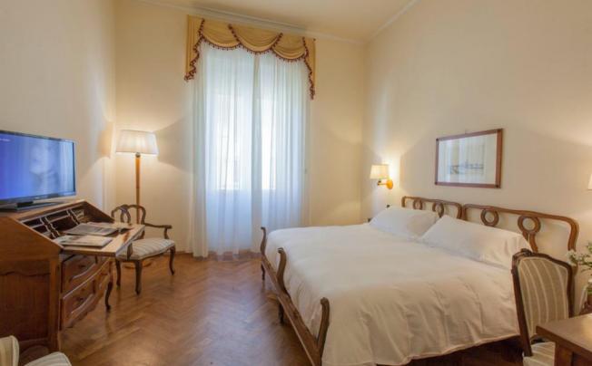 Фото отеля PALACE 