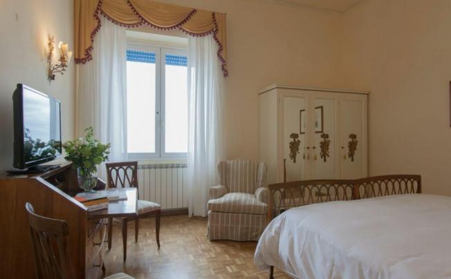 Фото отеля PALACE 