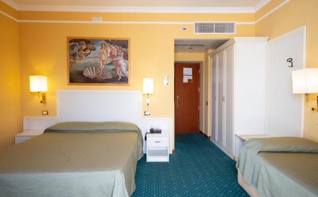 Фото отеля Cervara Park Hotel