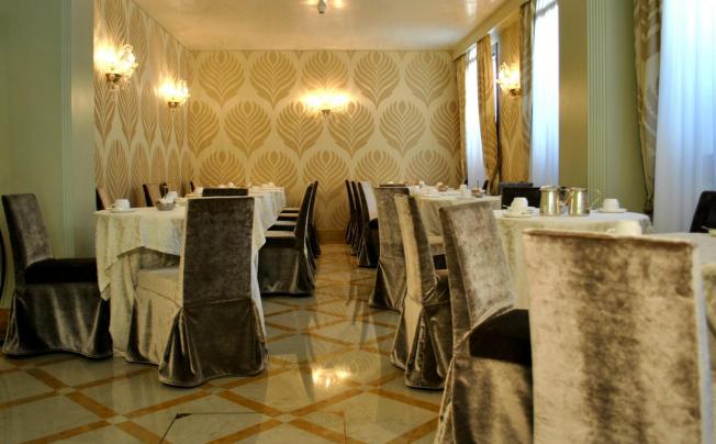 Фото отеля Carlton Capri Hotel