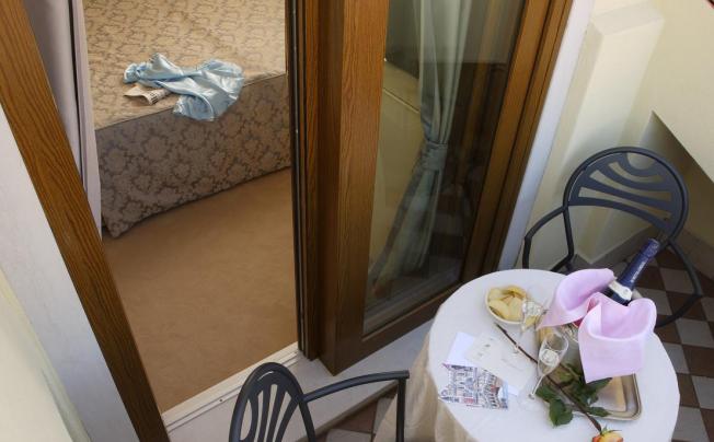 Фото отеля Carlton Capri Hotel