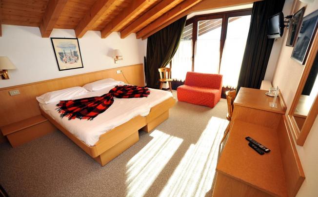 Фото отеля Derby Hotel Bormio