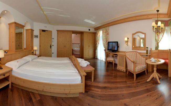 Фото отеля Andreas Hotel