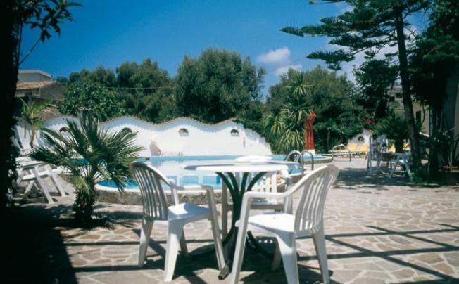 Фото отеля Hotel Punta Faro