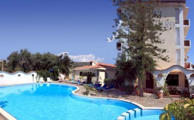 Фото отеля Hotel Punta Faro