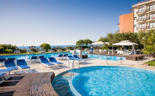 Фото отеля GRAND HOTEL DIANA MAJESTIC