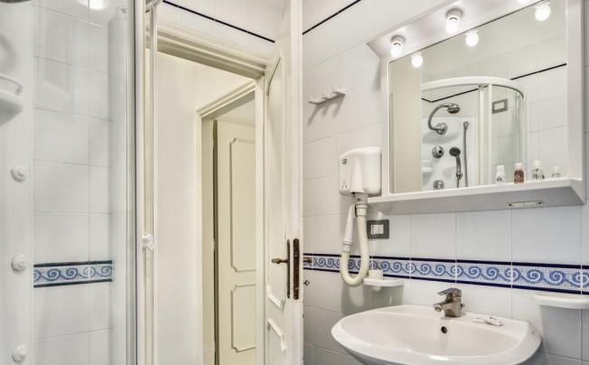 Фото отеля GOCCE DI CAPRI HOTEL & RESIDENCE