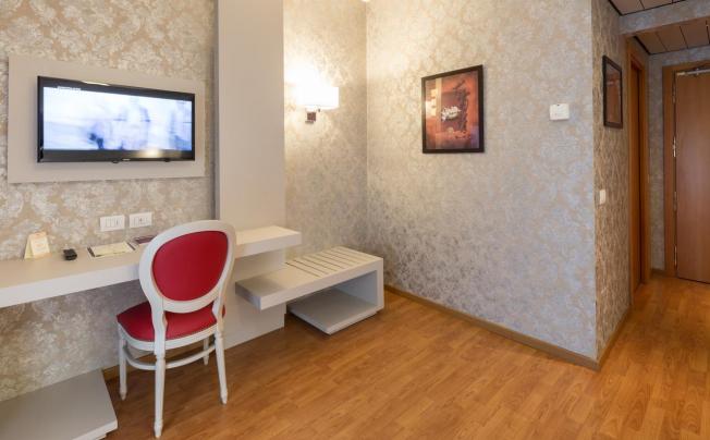 Фото отеля Qualys Hotel Nasco