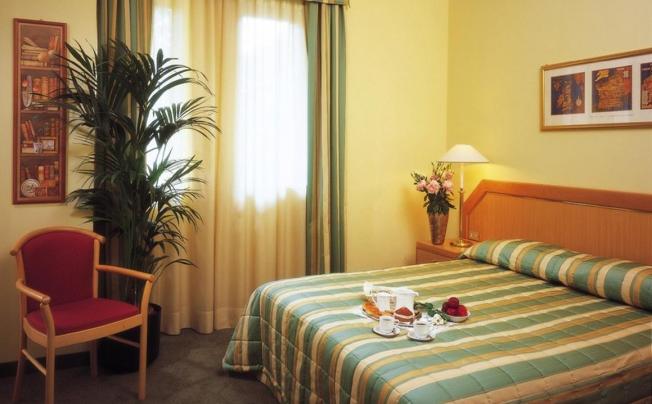 Фото отеля Qualys Hotel Nasco