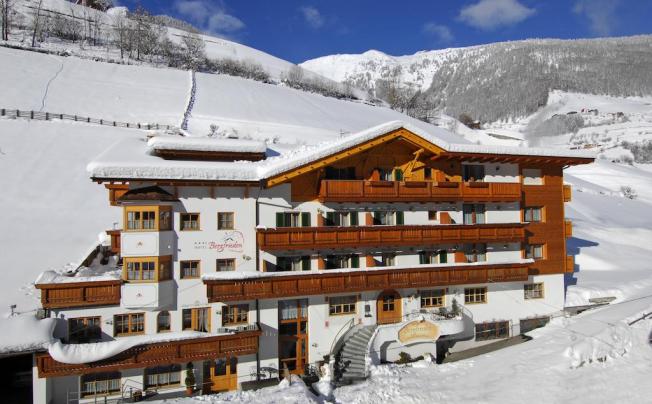 Фото отеля Hotel Bergfrieden