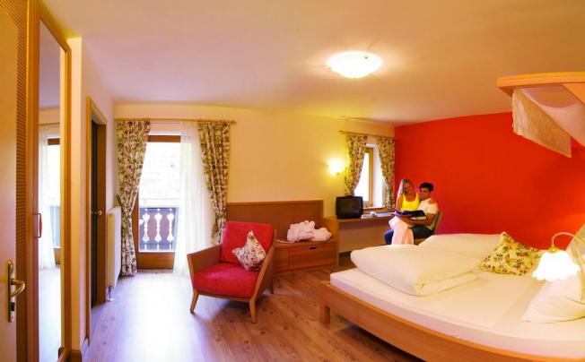 Фото отеля Hotel Bergfrieden