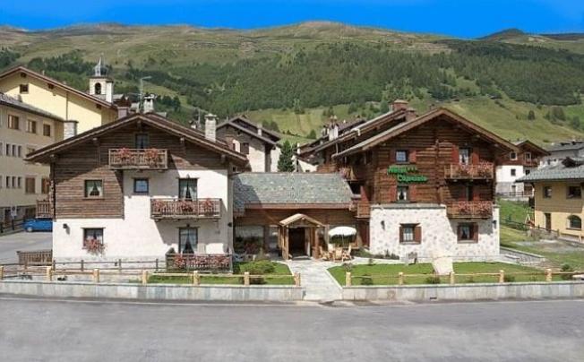 Фото отеля Capriolo Hotel