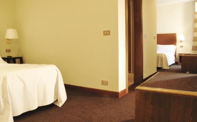 Фото отеля Albergo Santa Chiara Hotel