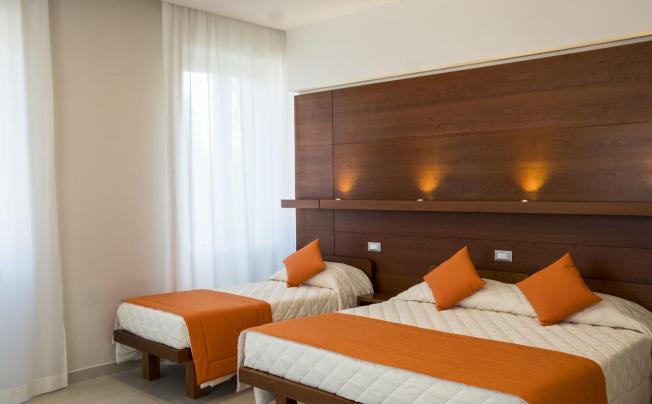 Фото отеля Checkin Villa Angelina