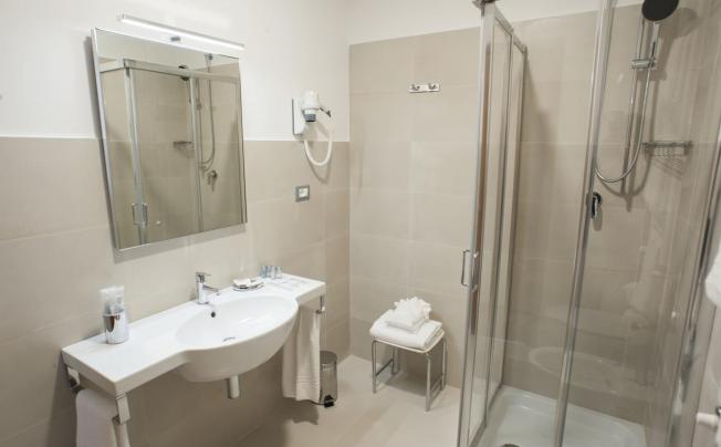 Фото отеля Checkin Villa Angelina