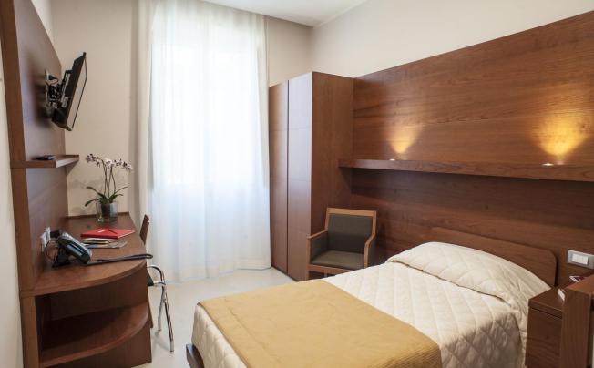 Фото отеля Checkin Villa Angelina