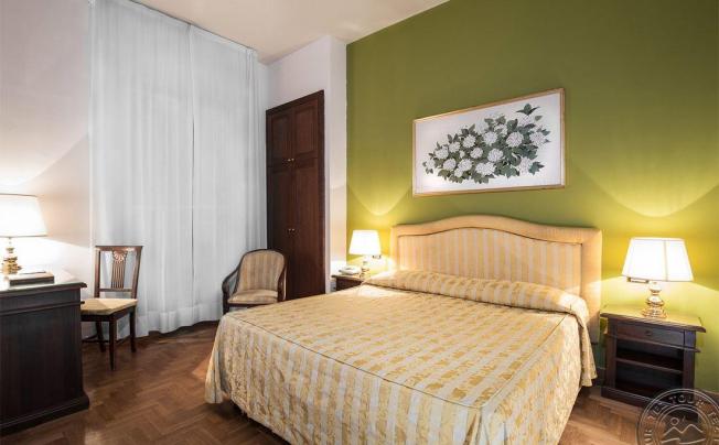 Фото отеля Isabella Hotel