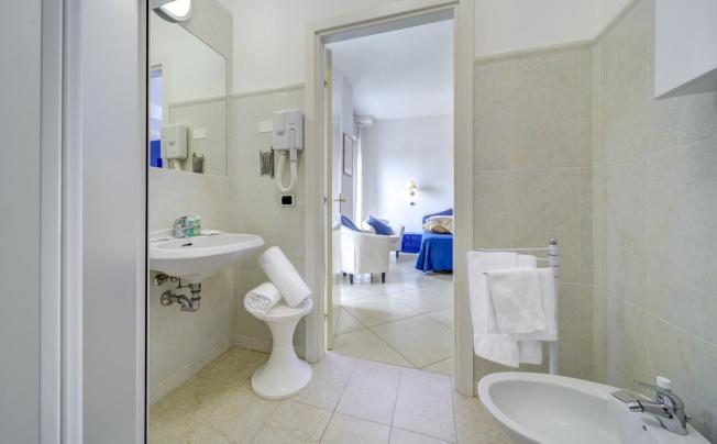Фото отеля Carlton Beach Hotel