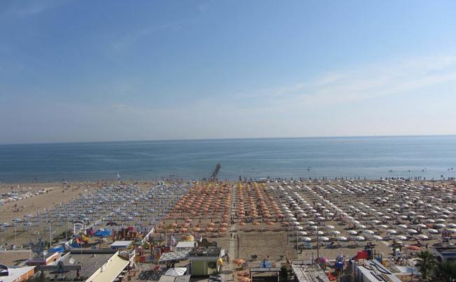Фото отеля Carlton Beach Hotel