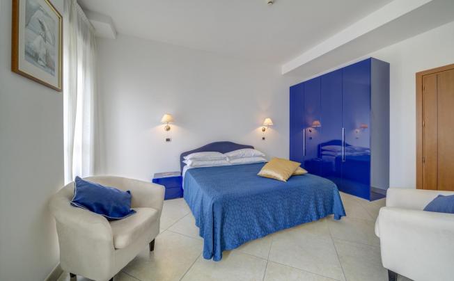Фото отеля Carlton Beach Hotel