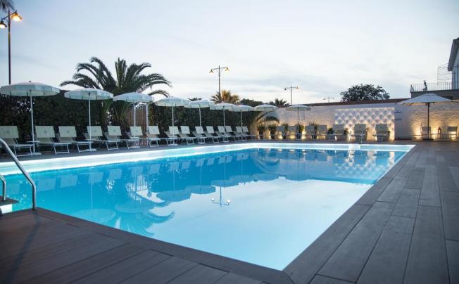 Фото отеля GRAND HOTEL