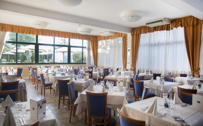 Фото отеля GRAND HOTEL